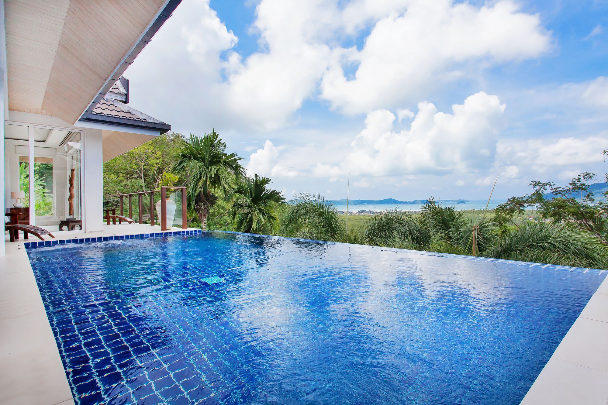Villa Alangkarn Andaman 5 Bed Infinity Pool With Incredible View Nai Harn Exteriör bild
